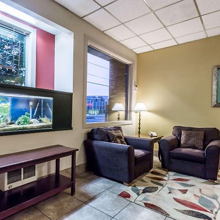 Days Inn By Wyndham Eugene Downtown/University المظهر الخارجي الصورة