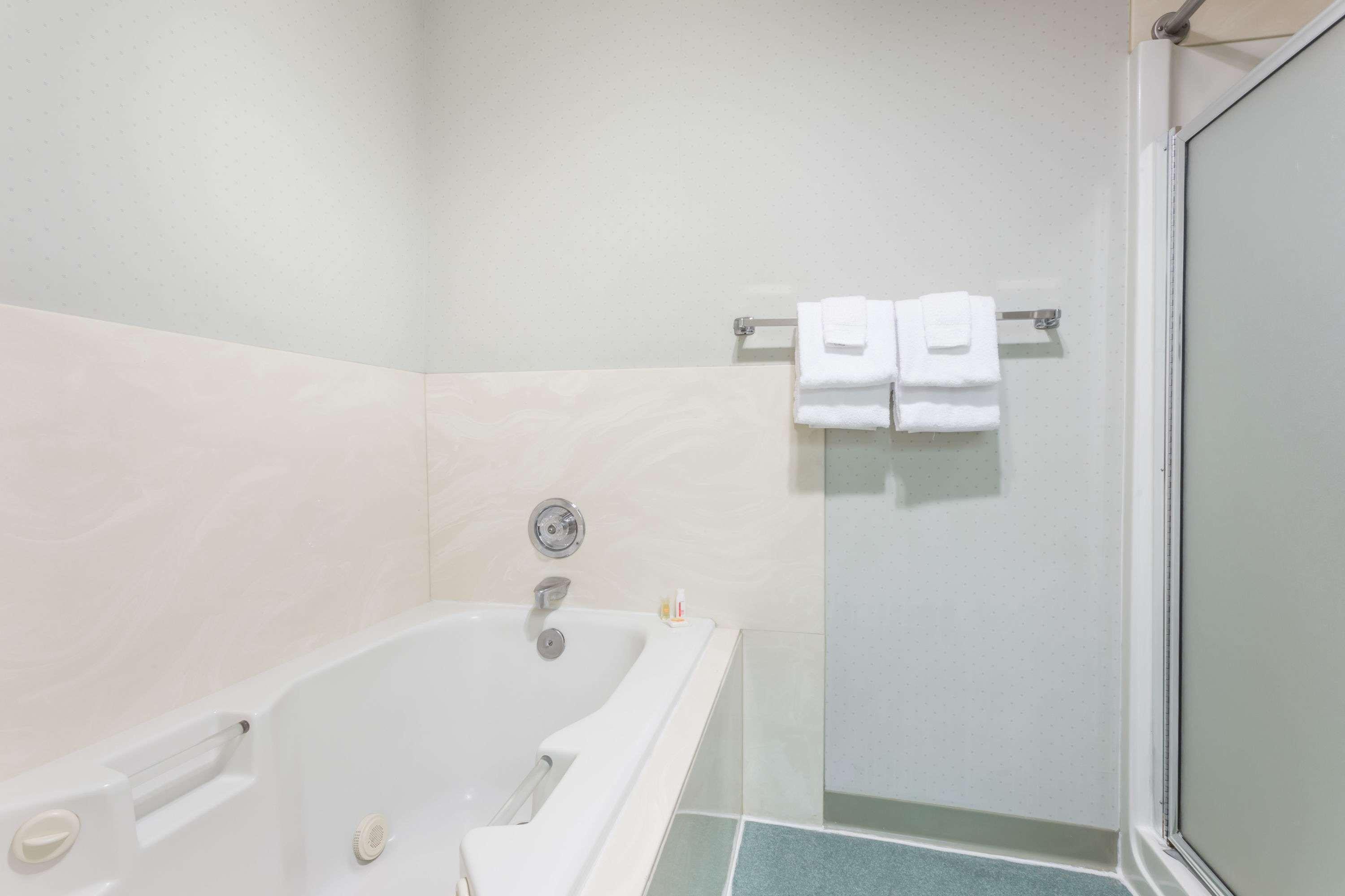 Days Inn By Wyndham Eugene Downtown/University المظهر الخارجي الصورة